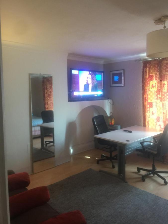Dach Apartments - Cozy 3 Bed Apartment In Hendon 에지웨어 외부 사진