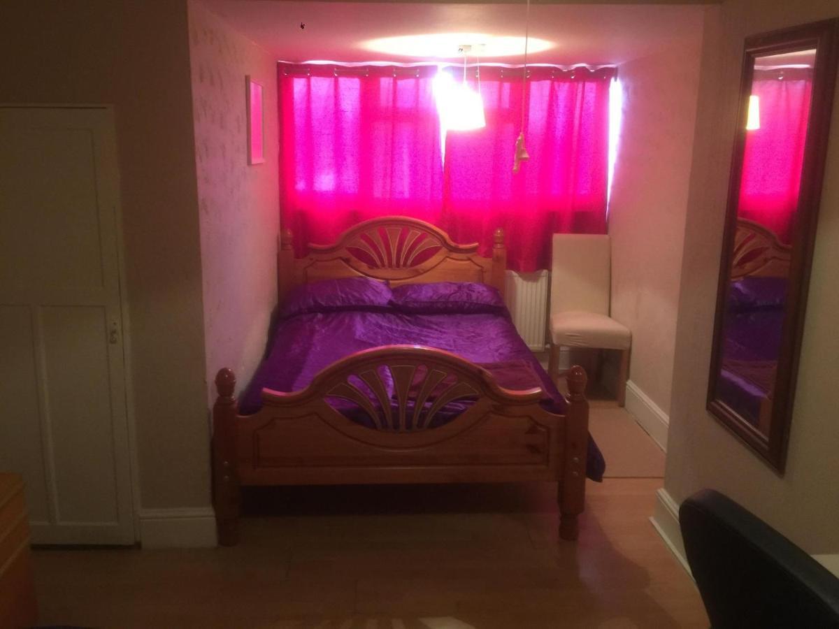 Dach Apartments - Cozy 3 Bed Apartment In Hendon 에지웨어 외부 사진